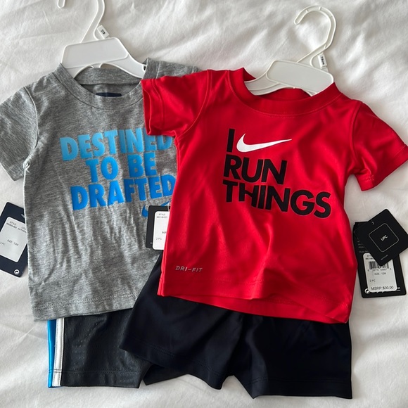 Two Nike Outfits - Picture 1 of 1